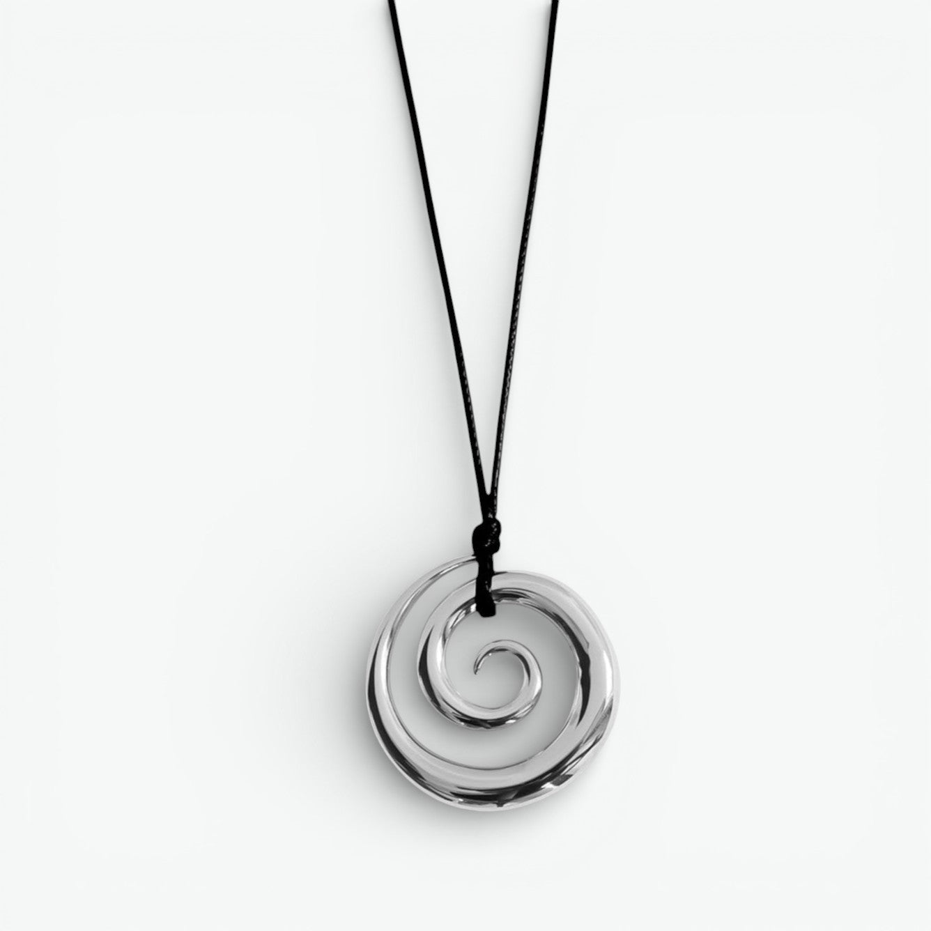 CIRCLÉ NECKLACE