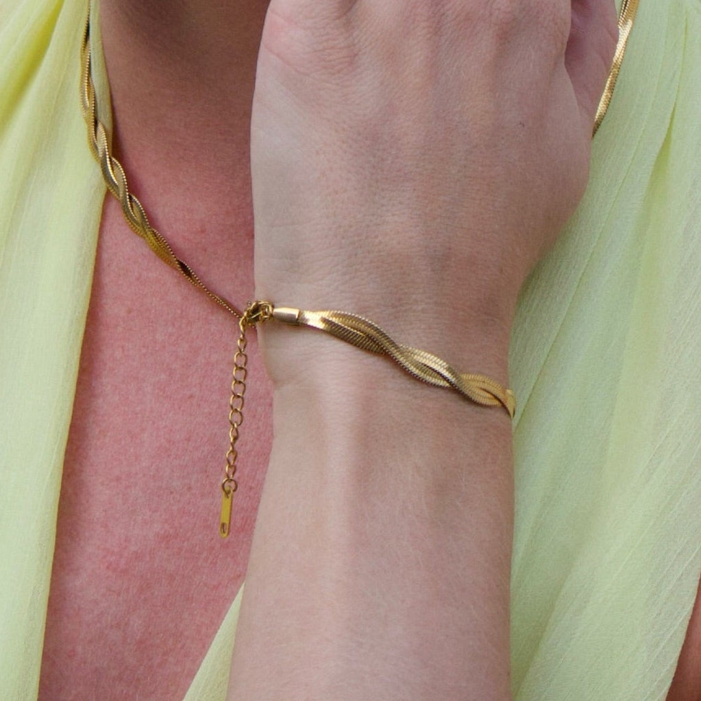 TWIST ORÁ BRACELET