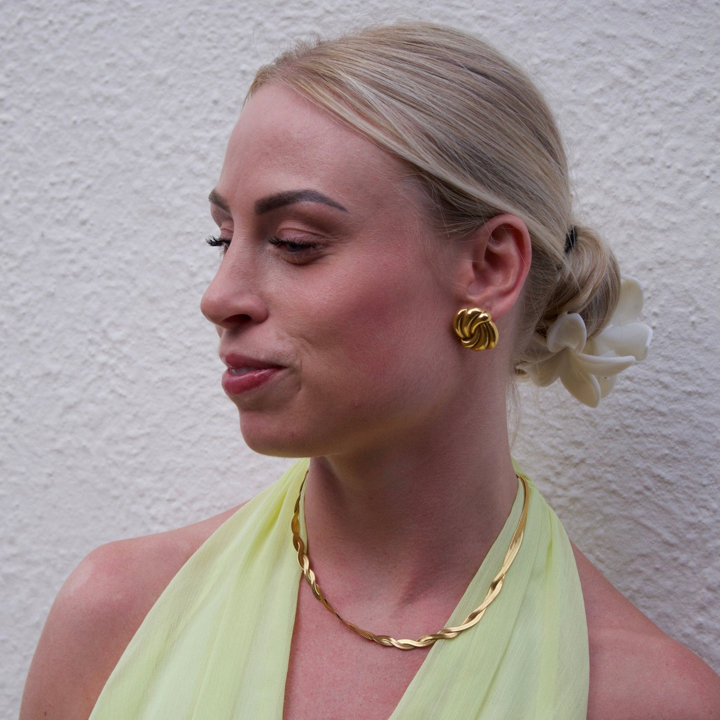 GLOSS KNOT EARRINGS